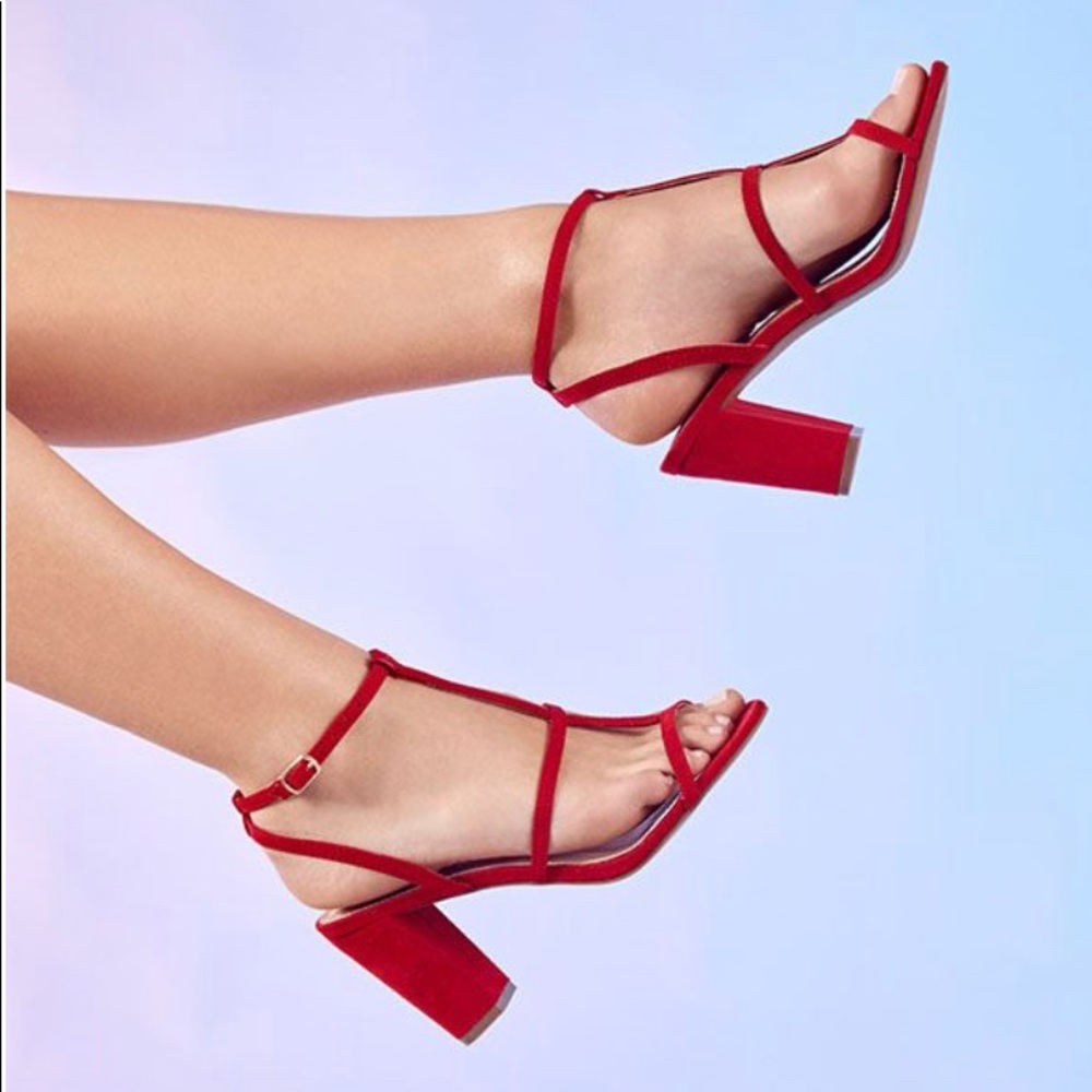 Zolaa Strappy Heeled Sandal